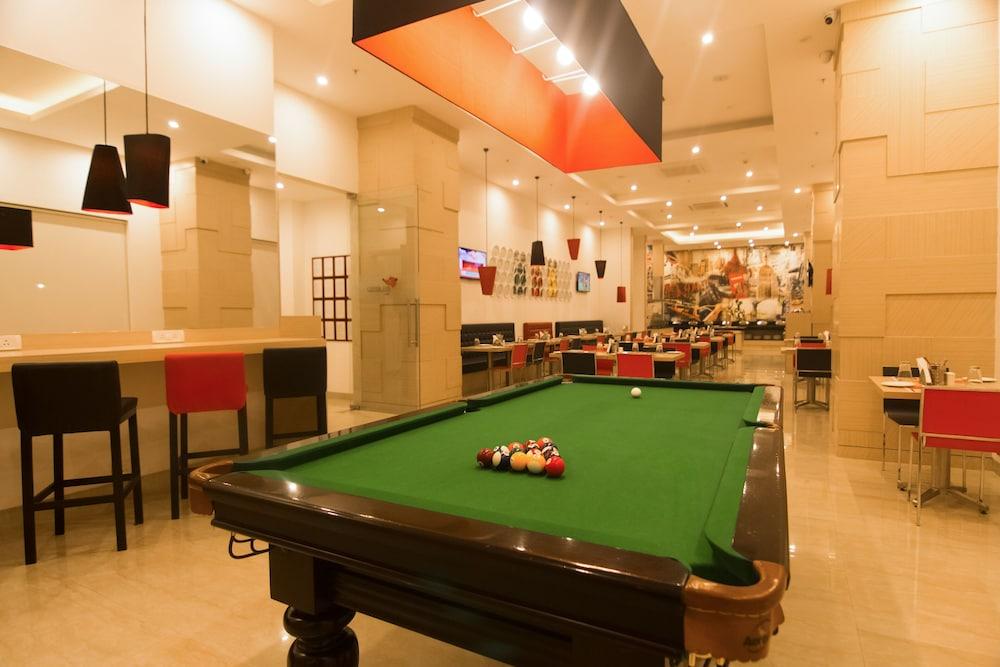 Red Fox By Lemon Tree Hotels, Sector 60, Gurugram Gurgaon Exterior photo