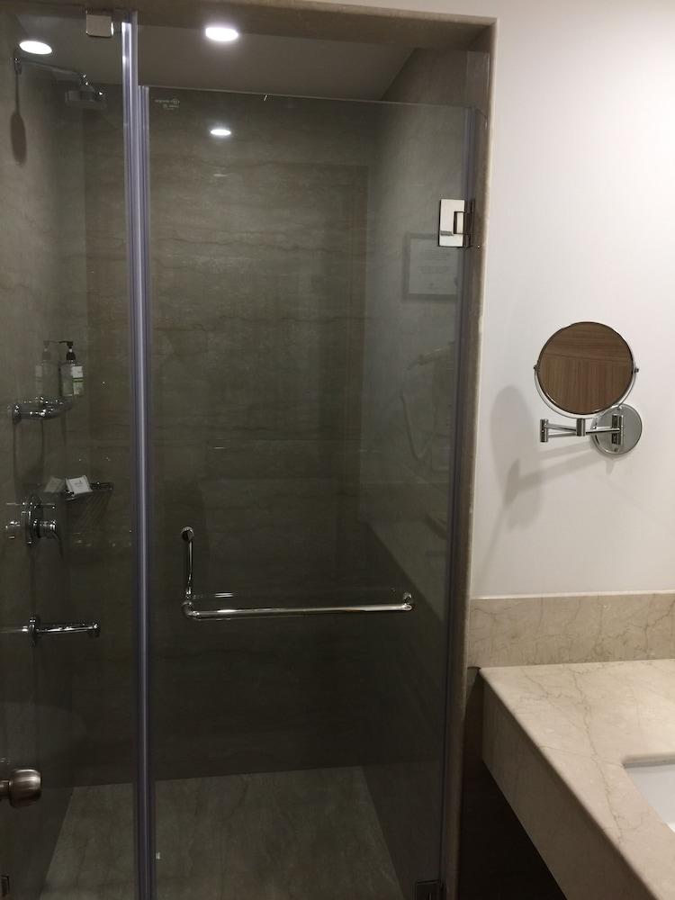 Red Fox By Lemon Tree Hotels, Sector 60, Gurugram Gurgaon Exterior photo