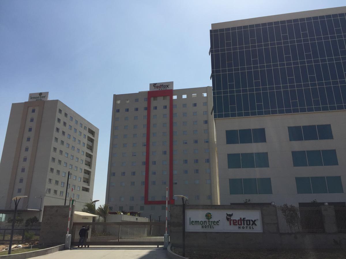 Red Fox By Lemon Tree Hotels, Sector 60, Gurugram Gurgaon Exterior photo